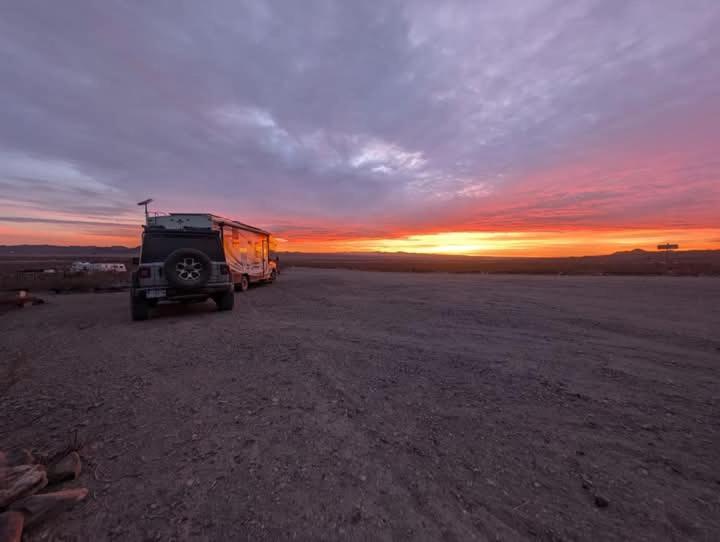 Camping At Desert Gardens Oasis At Lobo, Texas Van Horn Exterior photo