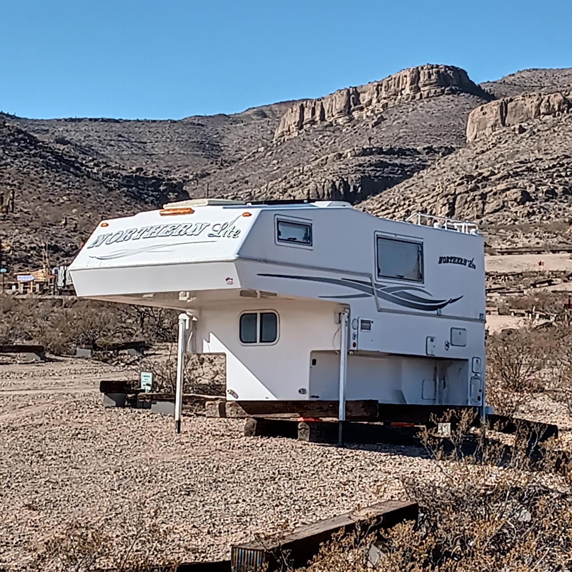 Camping At Desert Gardens Oasis At Lobo, Texas Van Horn Exterior photo